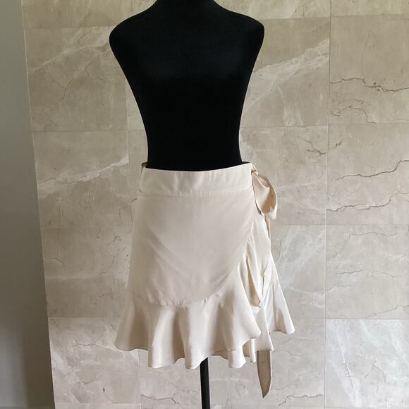 Michelle Mason Silk Wrap Skirt 6 Neutral Ruffle, Soft girl Quiet Luxury Coquette - Picture 7 of 12